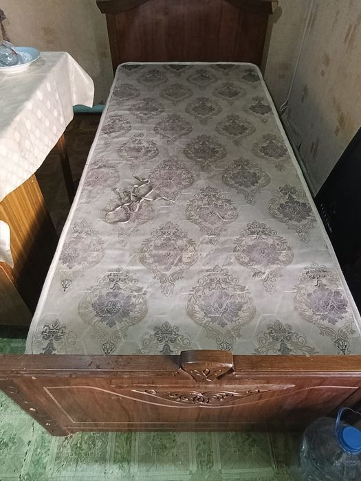 Продается односпальная кровать