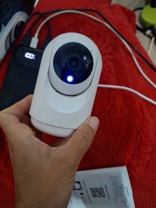 Camera interioara inteligenta