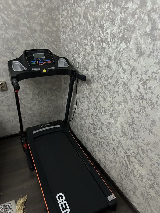 Продам беговую дорожку