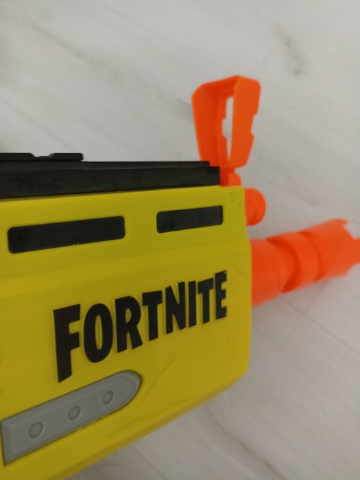 Автомат нёрф Fortnite