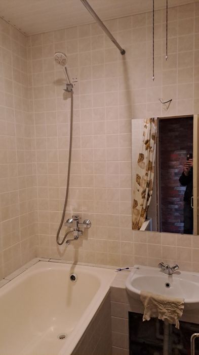 Продаётся 3-хкомнатная квартира в 3 микрорайоне г. Чирчик