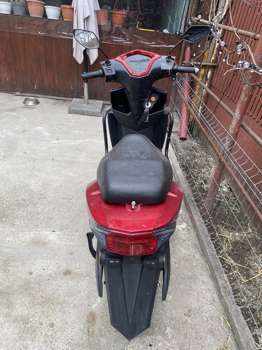 Vand scuter electric RDB 30 mii