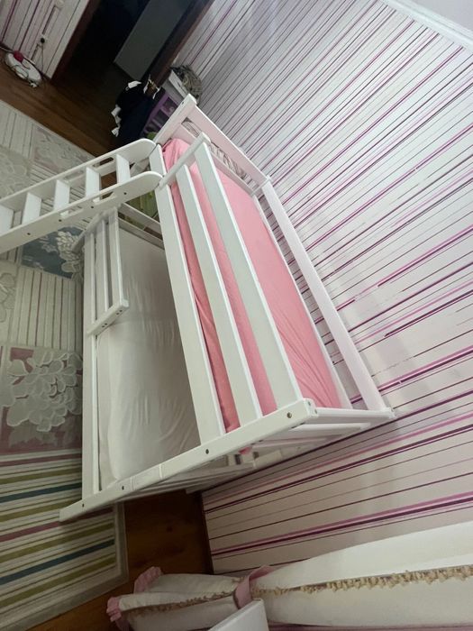 Продам двухярусную кровать