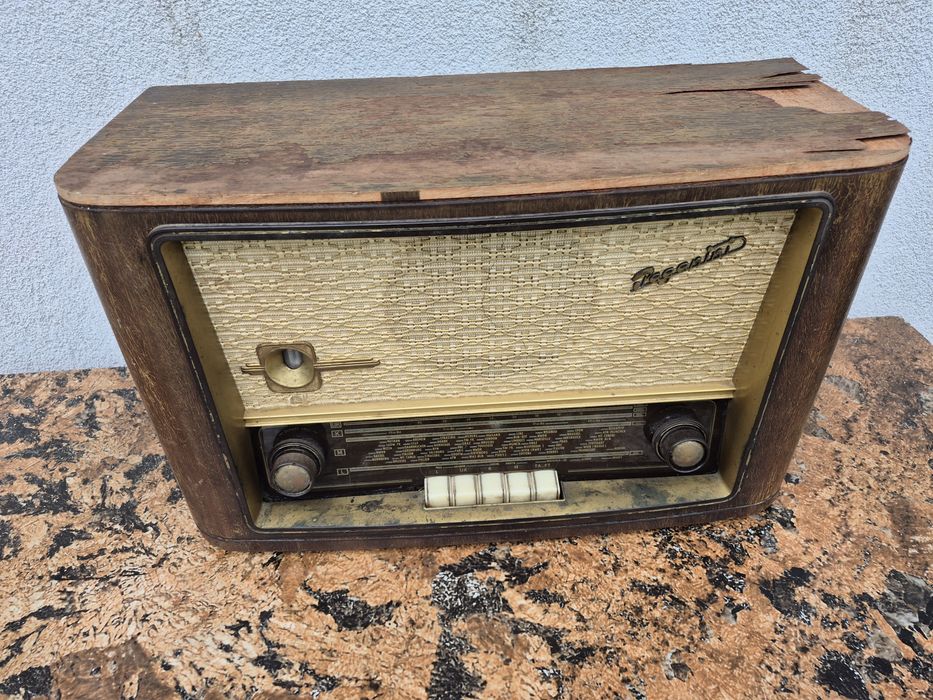 Vând Radio Nora PAGANINI 948 w made in Germany fabricat in 1953