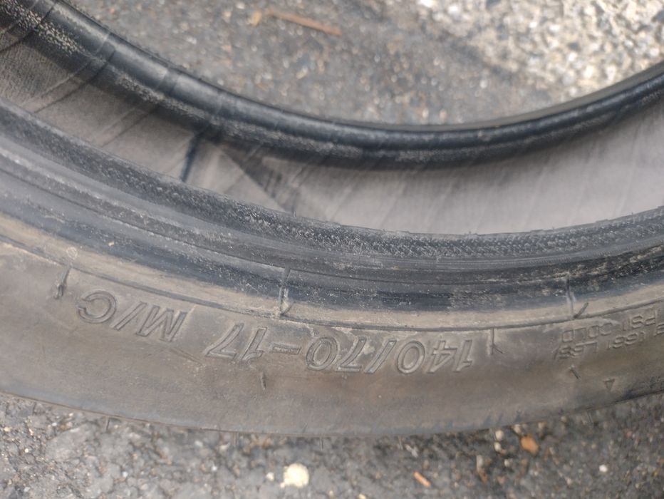 Гуми за мотоциклети 140/70/17 задна и 110/80/17 предна