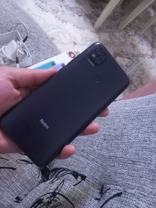 Продам телефон срочно !