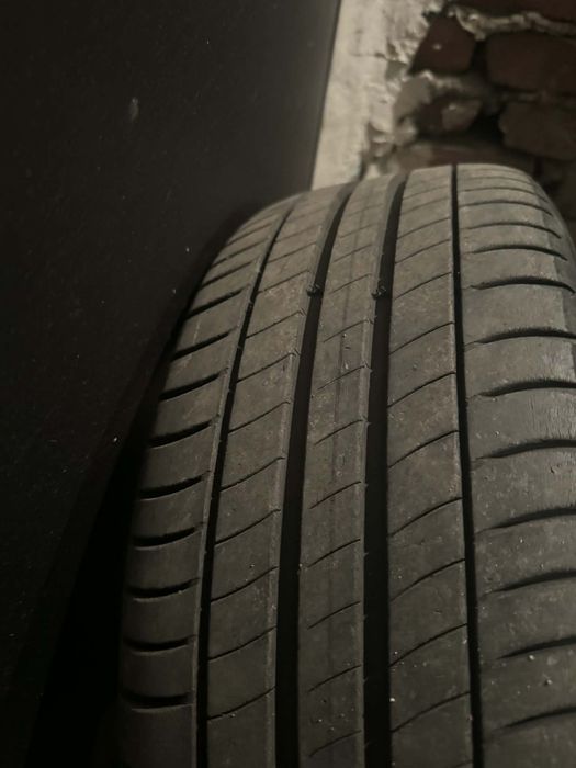 4 бр. Летни гуми Michelin 205/55 R16 с алуминиеви джанти Renault
