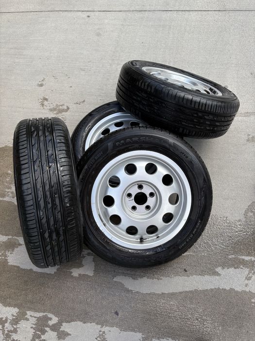 Продавам 4 броя летни гуми Marshal MH15 с размер 195/60 R15 88H.   DOT 0822 (Карани 2 сезона, като нови)