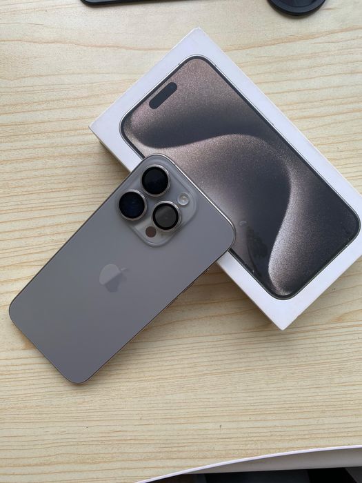 iPhone 15 pro продам