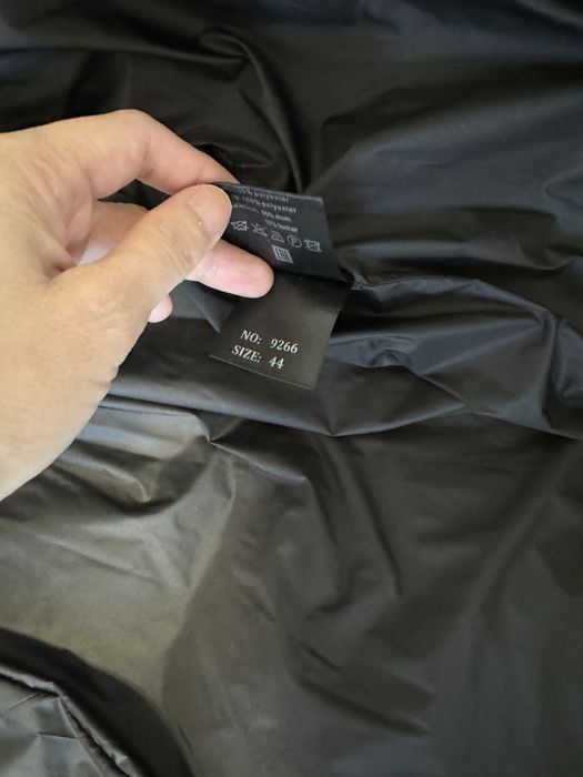 Пуховик женскии.