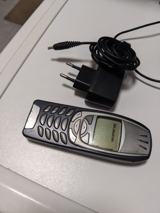 Телефон Nokia 6310i
