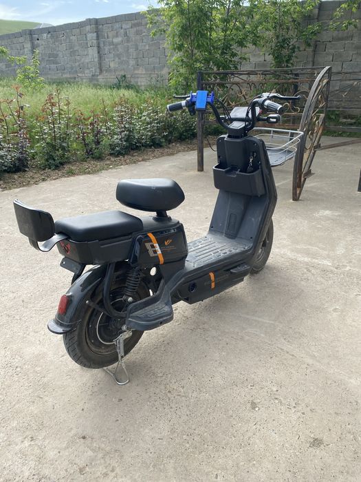 Электроскутер веломакс