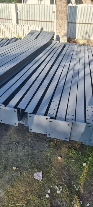 Vând structură metalică 10×20×4h