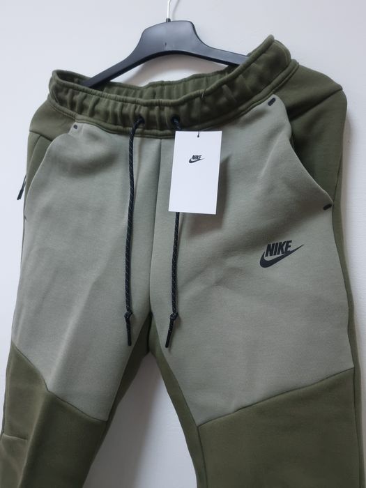 Nike Tech - pantaloni lungi premium (nike, adidas, jordan)