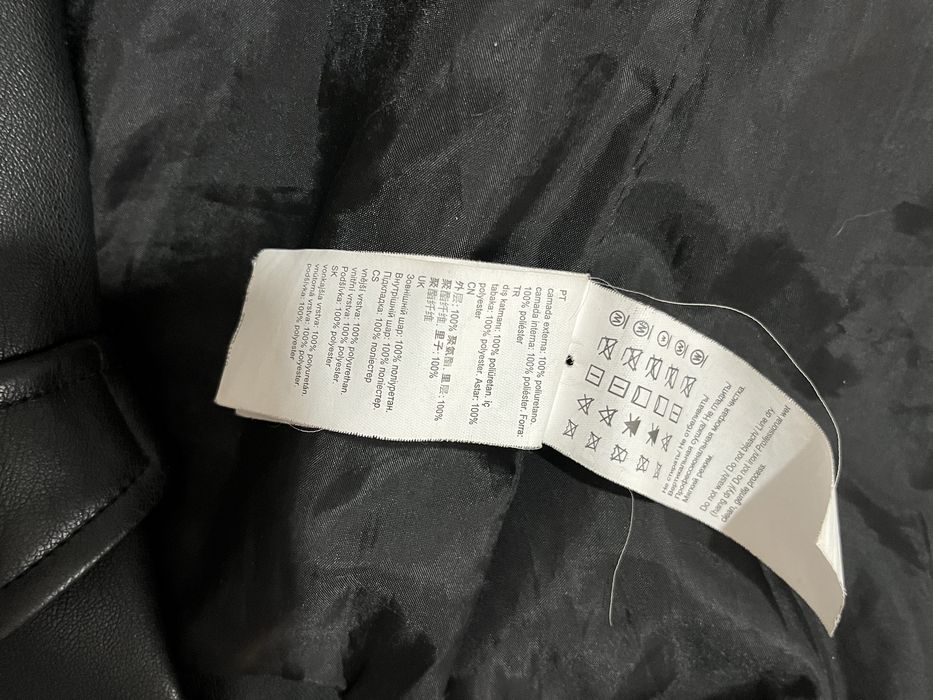 Продам черную куртку косуху
