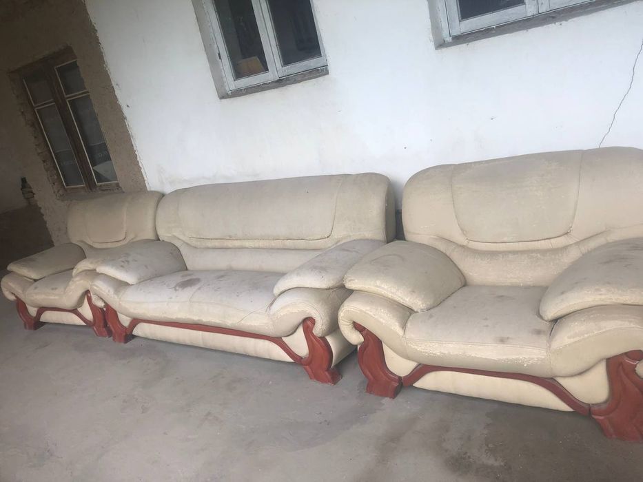 Kreslo kamplekt 3 ta srochno sotiladi