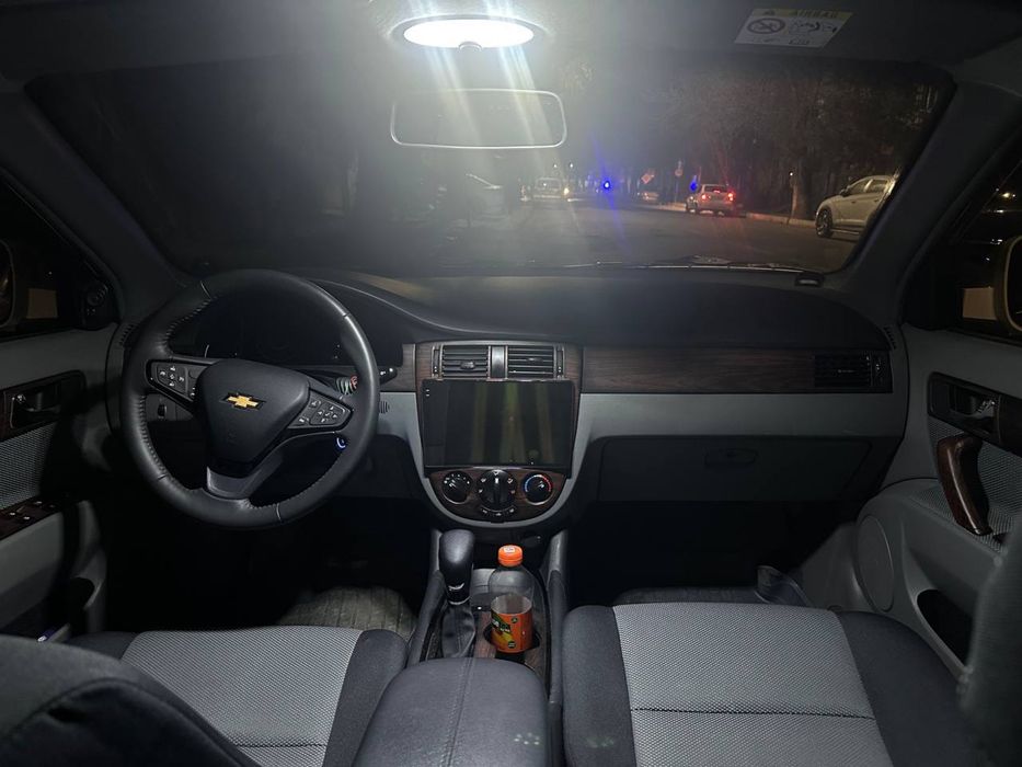 Gentra sotiladi, full