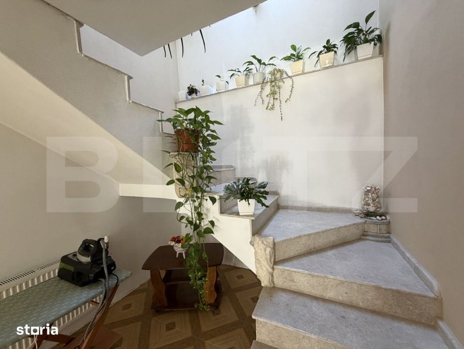 Casa de vanzare in suprafat de 180 mp cu 800 mp teren, loc. Surduc