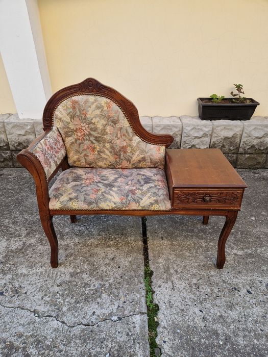 Прекрасна антикварна френска салонна барокова пейка