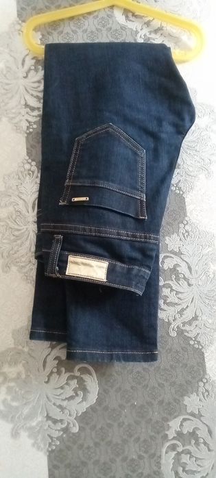 Джинсы для девушка