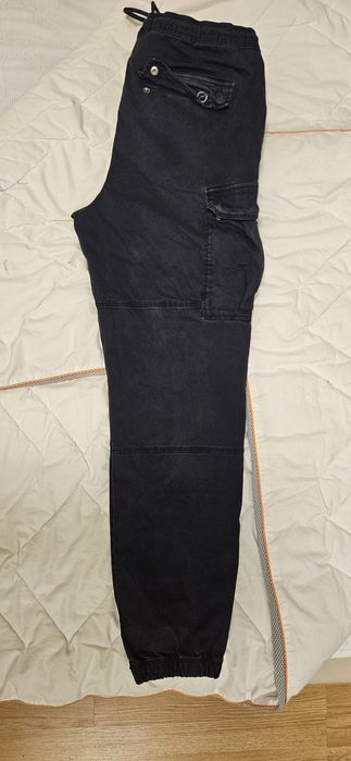 Pantaloni cargo barbati