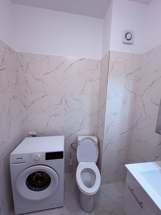 Închiriez garsonieră modernă – Colosseum Residence