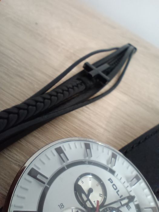 Ceas police stare buna