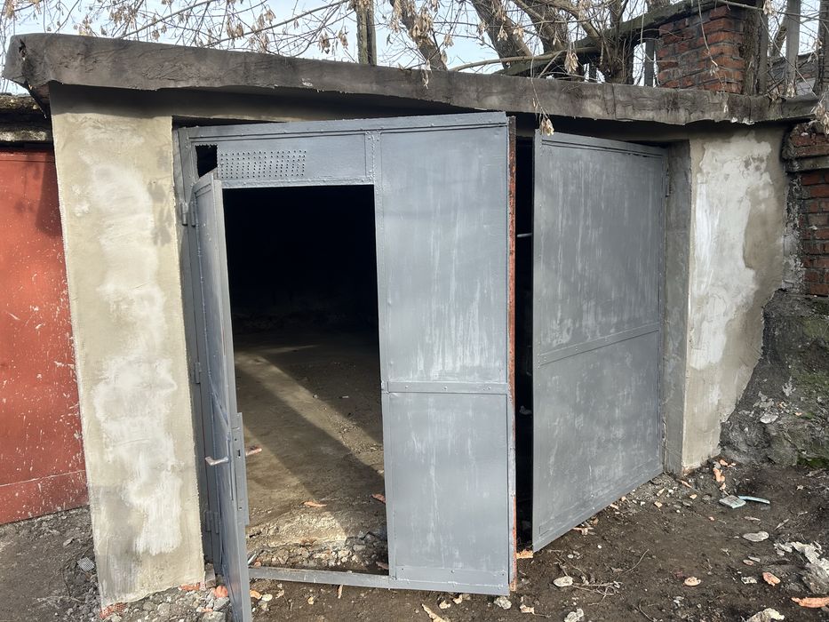 Vând garaj auto în  Ocna Mureş