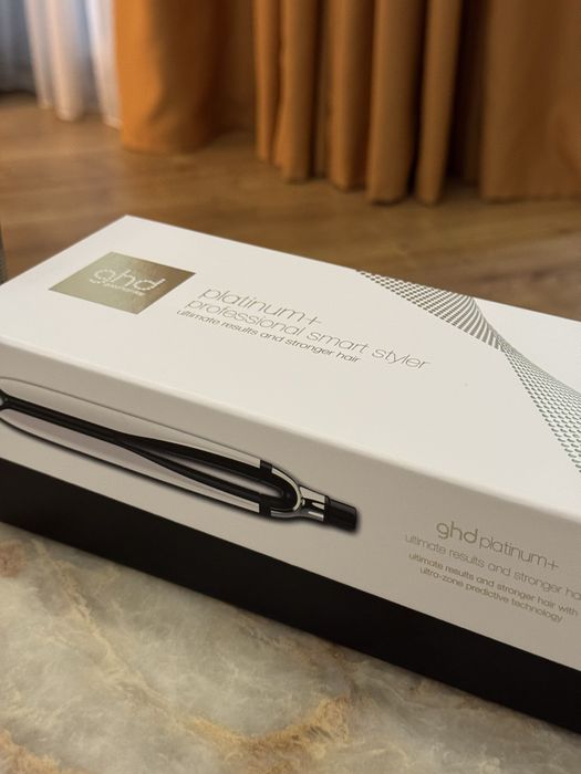 Placa de păr GHD Platinum + Professional Smart Styler, nouă, nefolosită, în stare perfectă