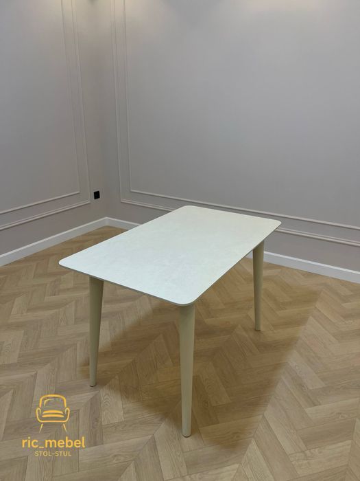 Stol oshxona va kafe uchun