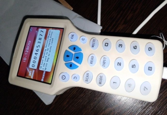 Программатор домофоных ключей