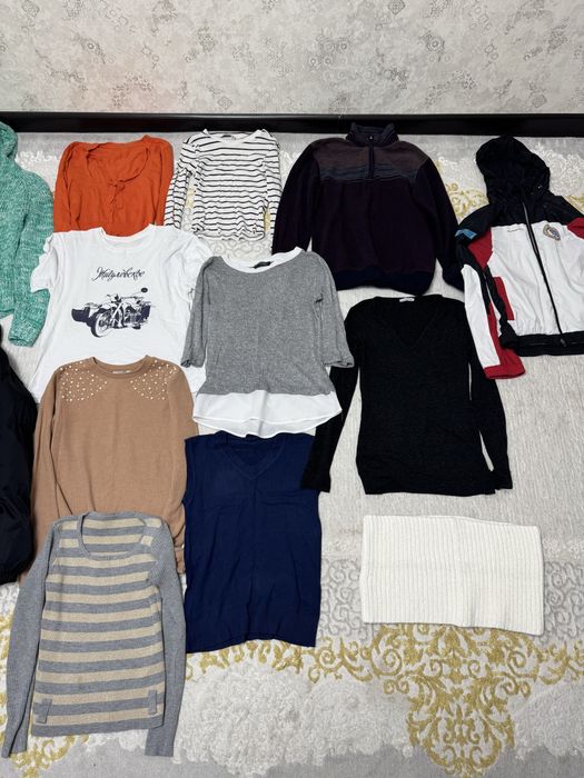 Отдам много женской одежды