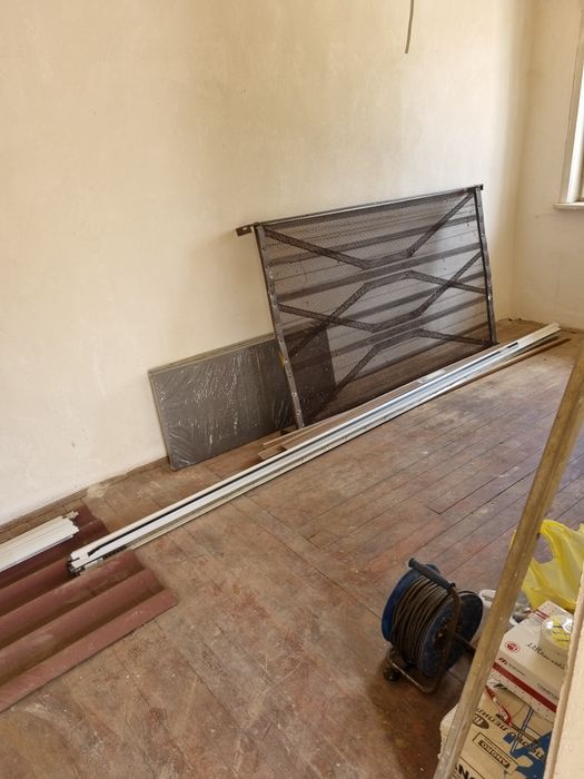 Продава се Къща в Плевен, Идеален център - 60 кв.м за 128 €/кв.м - Снимка #11