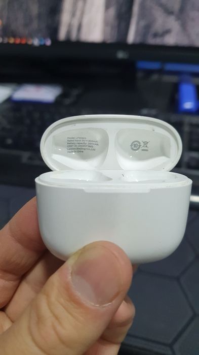 LENOVO (BEIJING) case ni o‘zi, naushniki yo‘q. 100% ishlaydi