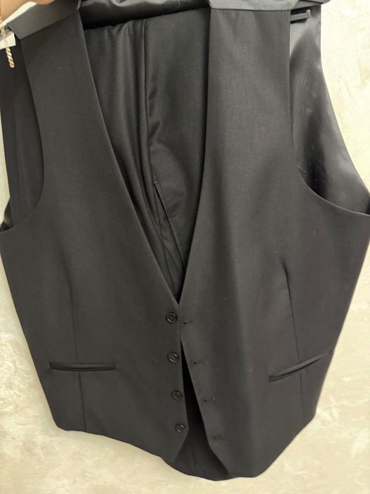 Новый мужской костюм, тройка.