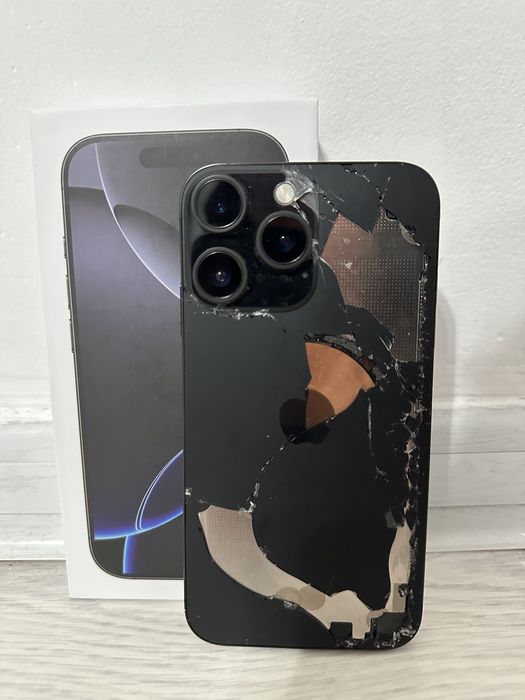 IPHONE XR В Корпусе Iphone 16 pro