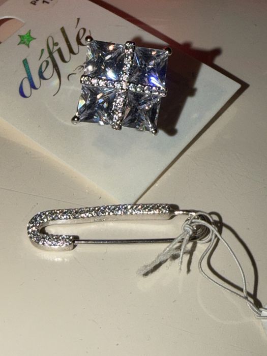 Swarovski кольцо 17либо 18 размер.из белых страз.Брошь 925 Серебро .