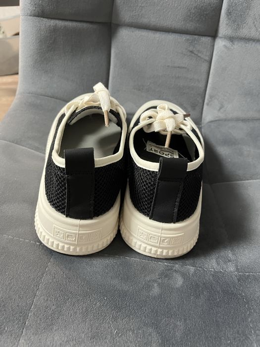 Кеды б/у , как новые