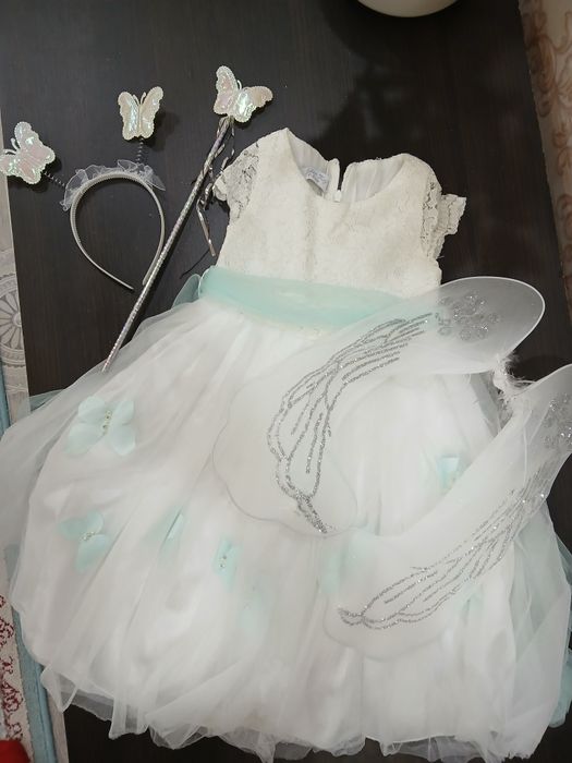 Платья нарядные на 1 годик