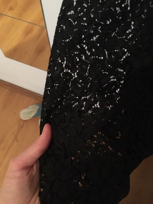 Rochie elegantă pe corp dantela M Zara