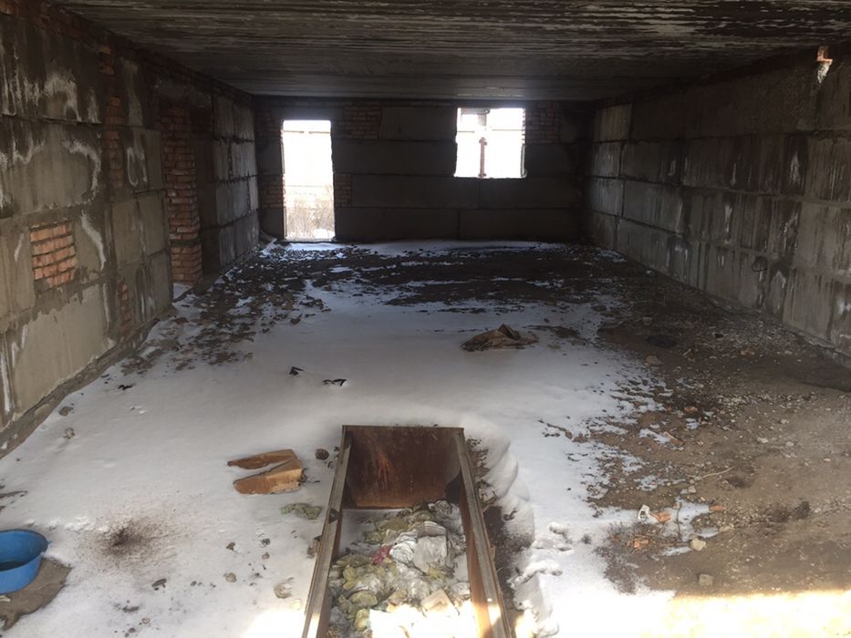 Продаётся недостроенный дом в районе Отрадное.