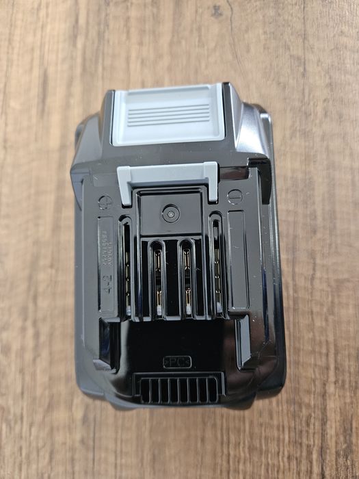 70€/бр. Makita 40V 4Ah BL4040F  Батерия