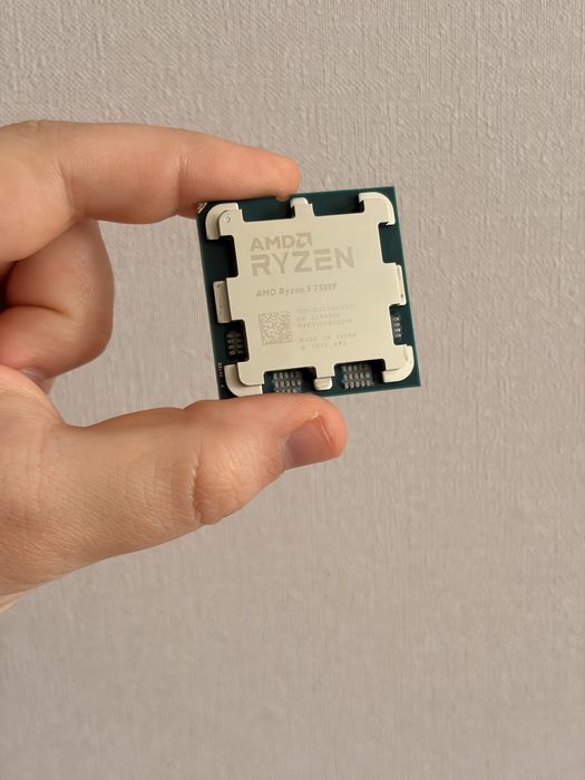 Процессор AMD 7500F