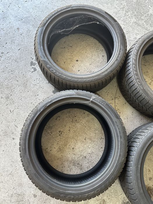 Anvelope Pirelli Sottozero 245 40 18