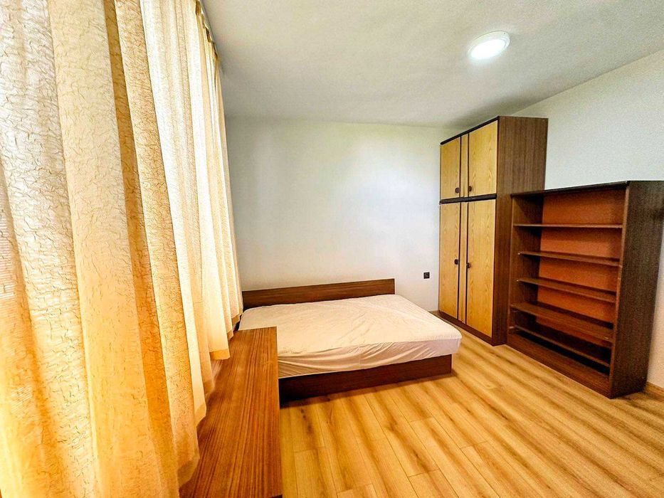 Дава се под наем Четиристаен апартамент в Асеновград - 116 кв.м за 382.5 € - Снимка #9