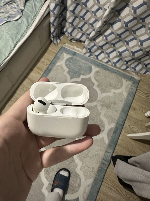 Air pods pro.