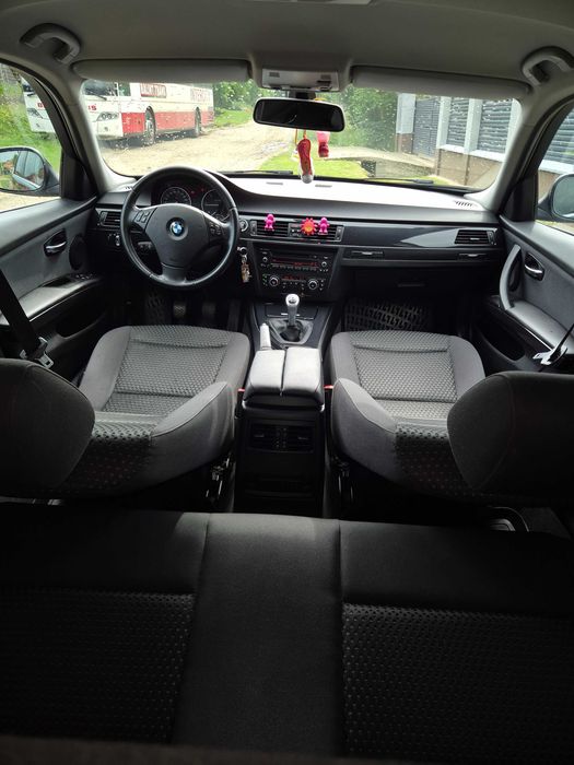 BMW318D 2012 de vânzare