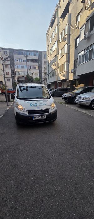 Peugeot Expert 3 locuri din 2012 cu 203000 km rulati