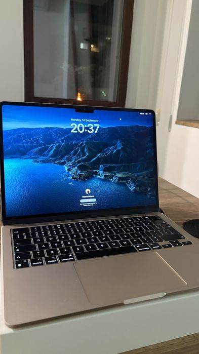 MacBook Air 13.6 inch M2 chip 256GB SSD