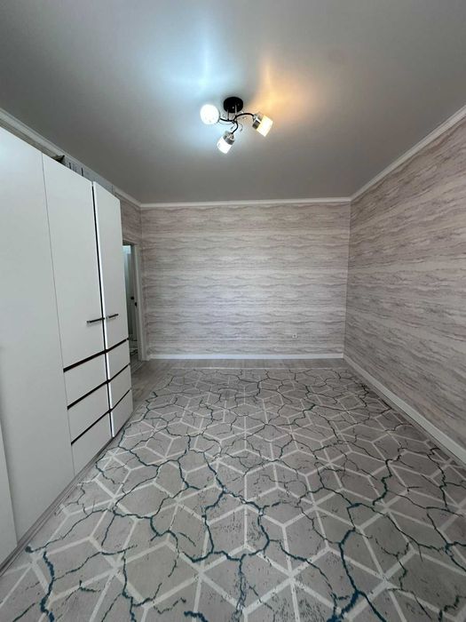 Продам 3х комн кв Батыс с ремонтом